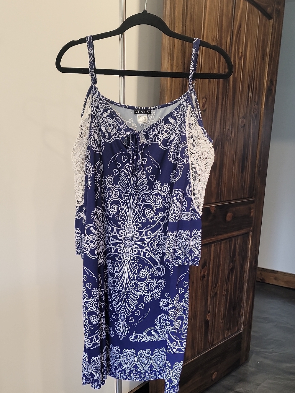 VENUS Navy and White Paisley Cold-Shoulder Dress